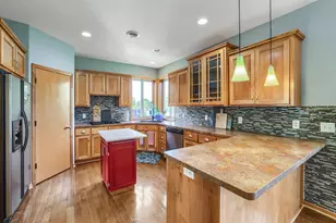 10538 Scott Ave N, Brooklyn Park, MN 55443 - Photo 7