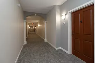 5225 Grandview Square, Edina, MN 55436 - Photo 7
