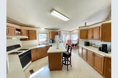 513 N Main Street, Sanborn, MN 56083 - Photo 9