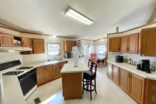 513 N Main St, Sanborn, MN 56083 - Photo 9