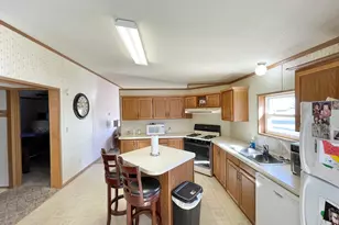 513 N Main St, Sanborn, MN 56083 - Photo 13