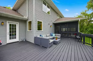 692 Shelerud Dr, Eagan, MN 55123 - Photo 31