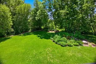 692 Shelerud Dr, Eagan, MN 55123 - Photo 35