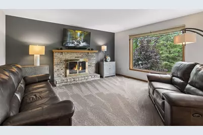 1636 Ashbury Place, Eagan, MN 55122 - Photo 17