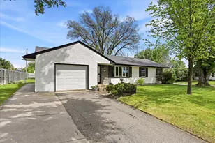 7801 Monroe St NE, Spring Lake Park, MN 55432 - Photo 15