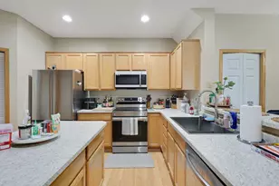 1871 Wildflower Ct, Shoreview, MN 55126 - Photo 15
