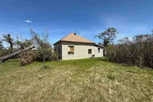 1814 5th St NE, Bemidji, MN 56601 - Photo 3
