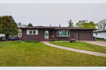 1107 24th Avenue S, Moorhead, MN 56560 - Photo 1