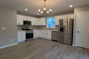 10550 Goodview Ave S, Cottage Grove, MN 55016 - Photo 3