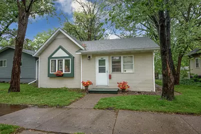 404 4th Avenue NE, Saint Cloud, MN 56304 - Photo 1