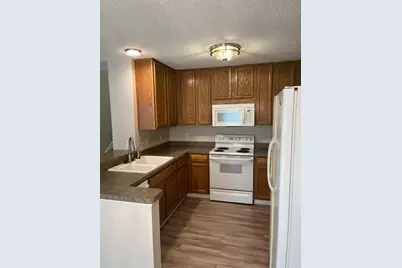 343 Wagon Wheel Lane, Chaska, MN 55318 - Photo 3