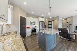 104 Dancing Waters Cir, Mankato, MN 56001 - Photo 5