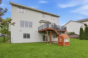 1961 Sierra Pkwy, Waconia, MN 55387 - Photo 17
