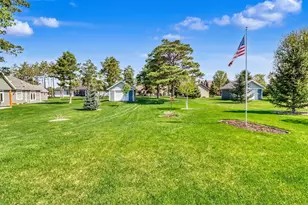 906 Lake Forest Cir, Detroit Lakes, MN 56501 - Photo 9