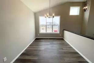 19847 Enfield Ave N, Forest Lake, MN 55025 - Photo 5
