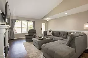 1003 Farrell St S, Maplewood, MN 55119 - Photo 5