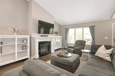 1003 Farrell Street S, Maplewood, MN 55119 - Photo 3