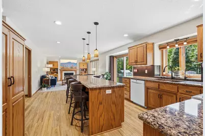 1165 Berwick Lane, Mahtomedi, MN 55115 - Photo 11