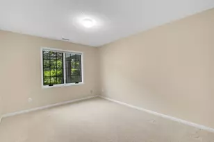 8313 Essex Rd, Chanhassen, MN 55317 - Photo 23