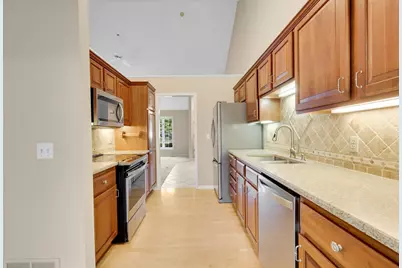 8313 Essex Road, Chanhassen, MN 55317 - Photo 11