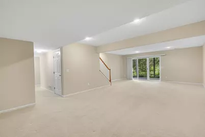 8313 Essex Road, Chanhassen, MN 55317 - Photo 21