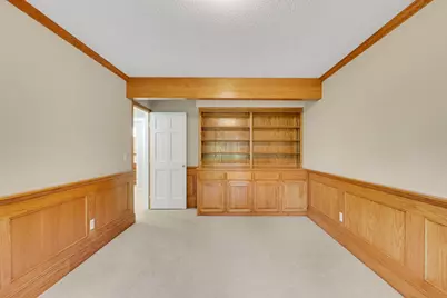 8313 Essex Road, Chanhassen, MN 55317 - Photo 25