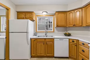 14301 Bedford Dr, Eden Prairie, MN 55346 - Photo 11
