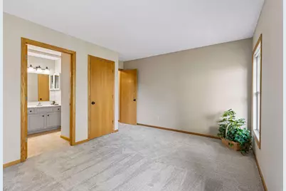 14301 Bedford Drive, Eden Prairie, MN 55346 - Photo 17