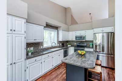 17213 Rogers Road, Eden Prairie, MN 55347 - Photo 9