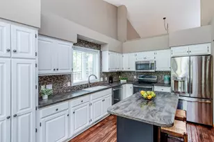 17213 Rogers Rd, Eden Prairie, MN 55347 - Photo 9