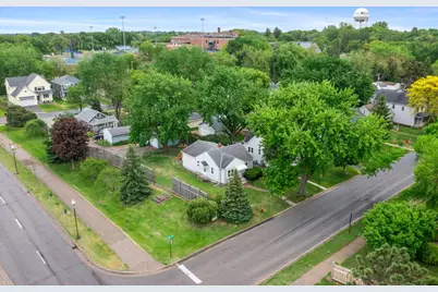 9 Van Buren Avenue S, Hopkins, MN 55343 - Photo 11