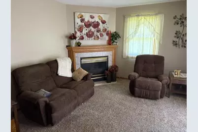 225 8th Avenue SE, Waseca, MN 56093 - Photo 5