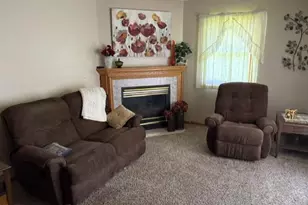 225 8th Ave SE, Waseca, MN 56093 - Photo 5