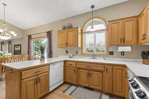 10106 Fernwood Ln N, Champlin, MN 55316 - Photo 5