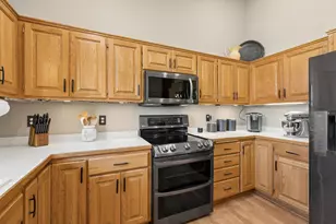 10106 Fernwood Ln N, Champlin, MN 55316 - Photo 7