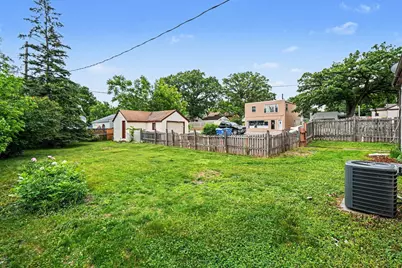 3600 Noble Avenue N, Robbinsdale, MN 55422 - Photo 5