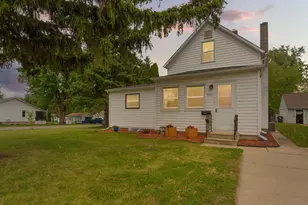 808 E Vine St, Owatonna, MN 55060 - Photo 3