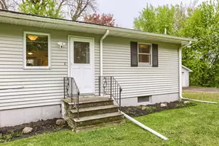 13545 Andrews Ave, Lindstrom, MN 55045 - Photo 3