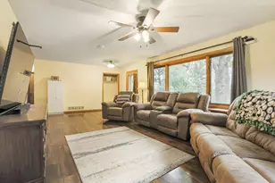 13545 Andrews Ave, Lindstrom, MN 55045 - Photo 9
