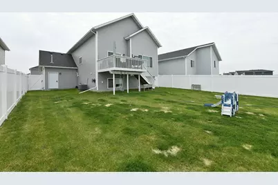 7345 23rd Street S, Fargo, ND 58104 - Photo 33