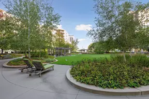 1225 Lasalle Ave, Minneapolis, MN 55403 - Photo 25
