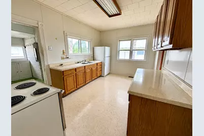 512 S Broadway Street, Spring Valley, MN 55975 - Photo 7