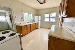 512 S Broadway St, Spring Valley, MN 55975 - Photo 7