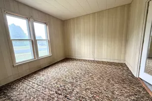 512 S Broadway St, Spring Valley, MN 55975 - Photo 11