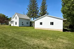 512 S Broadway St, Spring Valley, MN 55975 - Photo 3