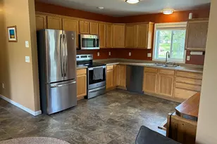 909 Oak St, Alexandria, MN 56308 - Photo 7
