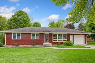 8 Central Ln, Northfield, MN 55057 - Photo 3