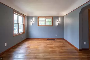 911 12th St SE, Rochester, MN 55904 - Photo 3