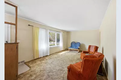 105 16th Avenue N, Fargo, ND 58102 - Photo 5