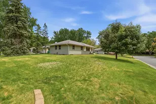 3110 W 82nd St, Bloomington, MN 55431 - Photo 31